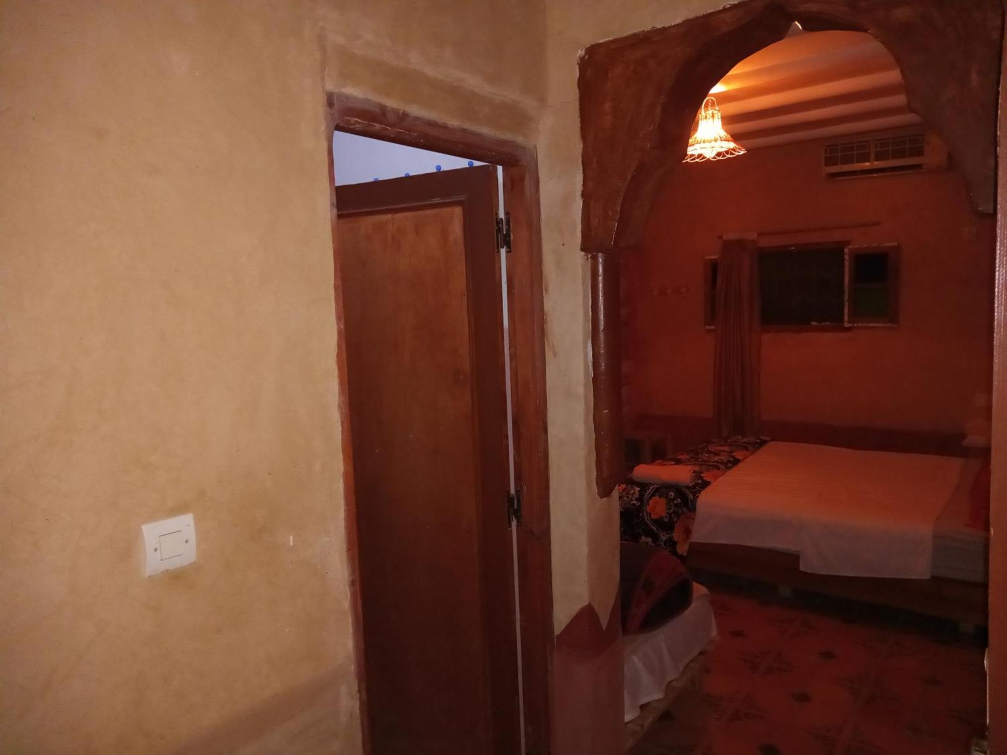 Dar Zara Hotel Tiourjdal Buitenkant foto